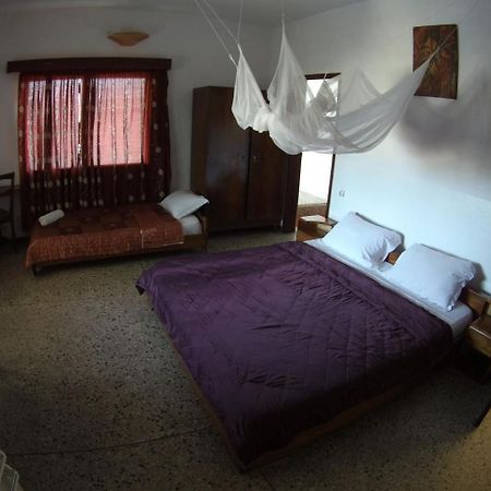 Hotel Aurore Ломе Экстерьер фото
